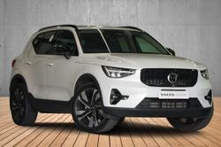 2023 Volvo
XC40 Ultimate B5 Dark