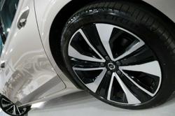 2023 Volvo
S60 Ultimate B5 Bright