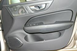 2023 Volvo
S60 Ultimate B5 Bright