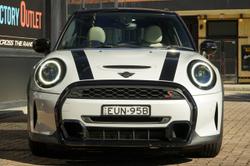 2022 Mini Hatch
