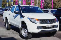 2018 Mitsubishi
Triton GLX