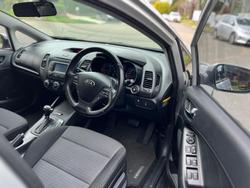2013 Kia
Cerato Si
