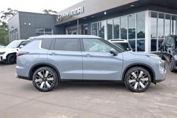 2025 Mitsubishi Outlander Aspire