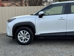 2024 Toyota
                Yaris Cross GX