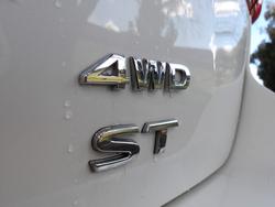 2017 Nissan
Pathfinder ST