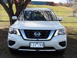 2017 Nissan
Pathfinder ST