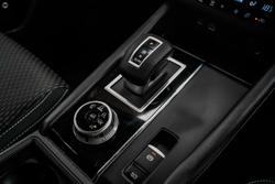 2025 Mitsubishi
Outlander ES