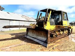  Komatsu
                D85ex-15 Dozer 