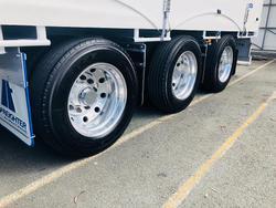 Freighter Drop Deck Mezzanine Tautliner
