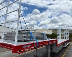 Freighter Drop Deck Semi With Ramps