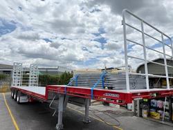 Freighter Drop Deck Semi With Ramps