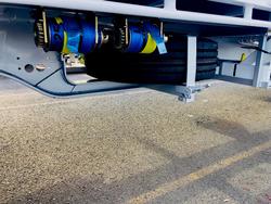 Freighter Drop Deck Semi With Ramps