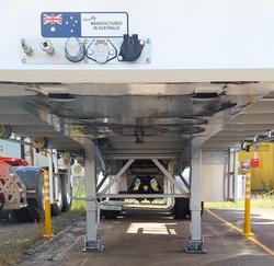 Freighter Lead T/Liner