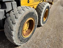 2008 Caterpillar
                12M Grader 