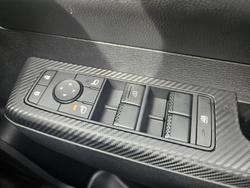 2025 Mitsubishi
Triton GLX-R