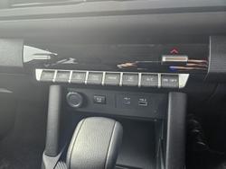 2025 Mitsubishi
Triton GLX-R