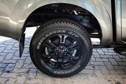 2021 Nissan
Navara ST