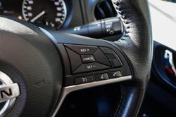 2021 Nissan
Navara ST