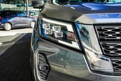 2021 Nissan
Navara ST