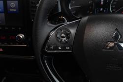 2020 Mitsubishi
Outlander Black Edition