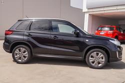 2024 Suzuki
Vitara