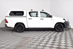 2016 Toyota
Hilux Workmate