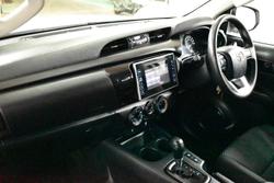 2016 Toyota
Hilux Workmate