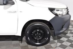2016 Toyota
Hilux Workmate