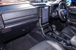 2025 Ford
Everest Sport