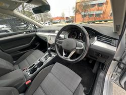 2021 Volkswagen
Passat 140TSI Proline