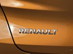 2022 Renault
Captur R.S. Line