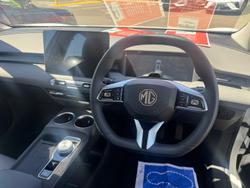 2025 MG MGS5 EV Excite 49