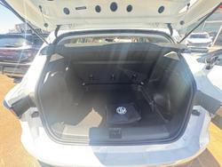 2025 MG MGS5 EV Excite 49