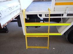 2021 HINO DUTRO 300 WHITE