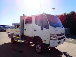 2021 HINO DUTRO 300 WHITE