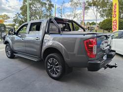 2020 Nissan
Navara ST