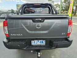 2020 Nissan
Navara ST