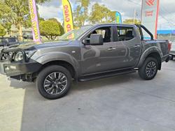 2020 Nissan
Navara ST