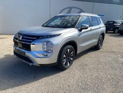 2025 MITSUBISHI Outlander LS