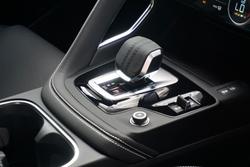 2024 Jaguar
E-PACE P250 R-Dynamic SE