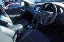 2017 Hyundai
Santa Fe Highlander
