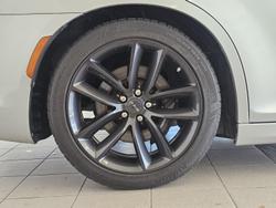 2019 Chrysler
                300 SRT Core