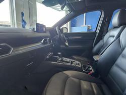 2023 Mazda
CX-5 G35 Akera