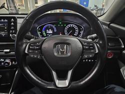 2020 Honda
Accord VTi-LX