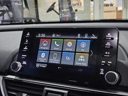 2020 Honda
Accord VTi-LX
