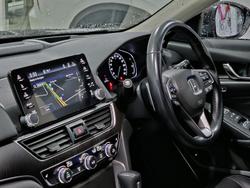2020 Honda
Accord VTi-LX