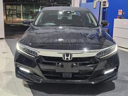 2020 Honda
Accord VTi-LX