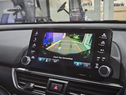 2020 Honda
Accord VTi-LX