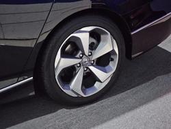 2020 Honda
Accord VTi-LX