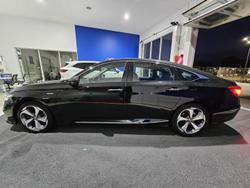 2020 Honda
Accord VTi-LX
